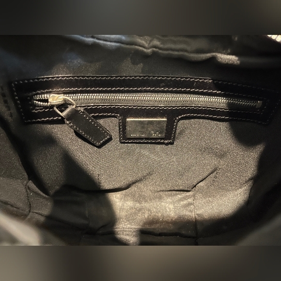 Fendi Zucchino Oyster Shoulder Bag Black Logo/w Silvertone Hard… - Picture 10 of 16